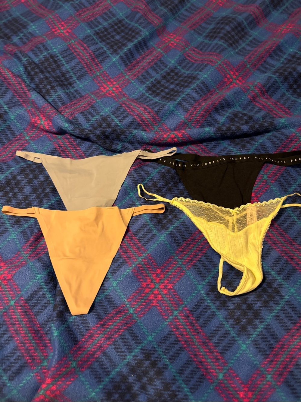 Victoria's Secret vstring Set — Black, Yellow, Gray